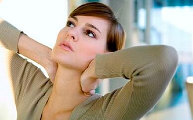 déanfaidh cleachtaí gleacaíochta le haghaidh osteochondrosis ceirbheacsach difear do dhíchur an ghalair